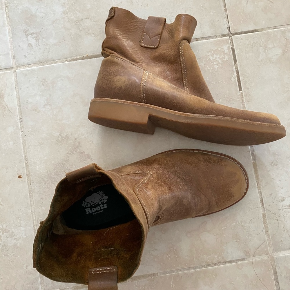 Roots boots